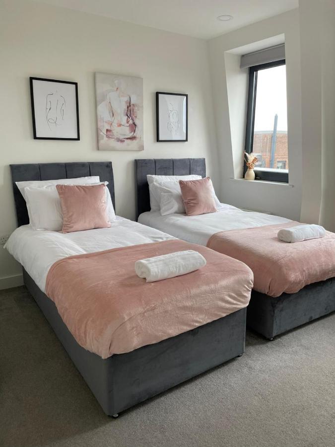 Premier Suite- Bedford City Centre With Free Gym & Parking Esterno foto